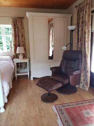 Отели типа «постель и завтрак» Brookvale Wellingtonbridge Garden Room with Shower-7